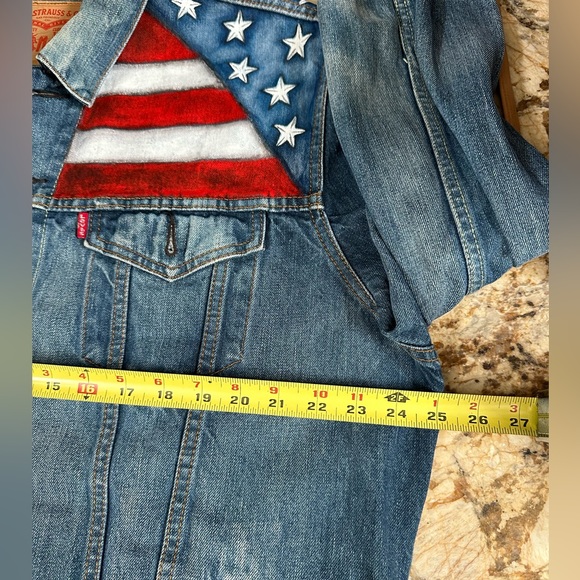 Levi’s Men’s sz XL denim jean jacket handpainted American Eagle Flag July 4th - Picture 6 of 9